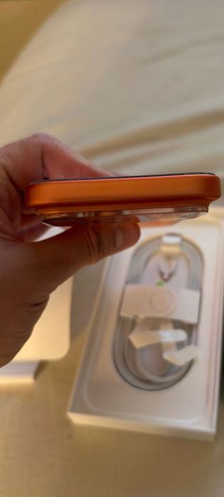 Vând urgent iPhone 17 pro max in cutie sigilat