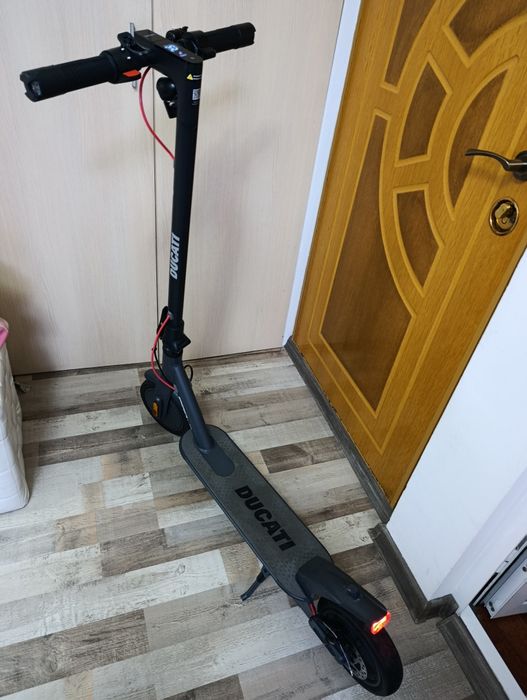 Trotineta electrica DUCATI PRO-I EVO, 8.5 inch, negru