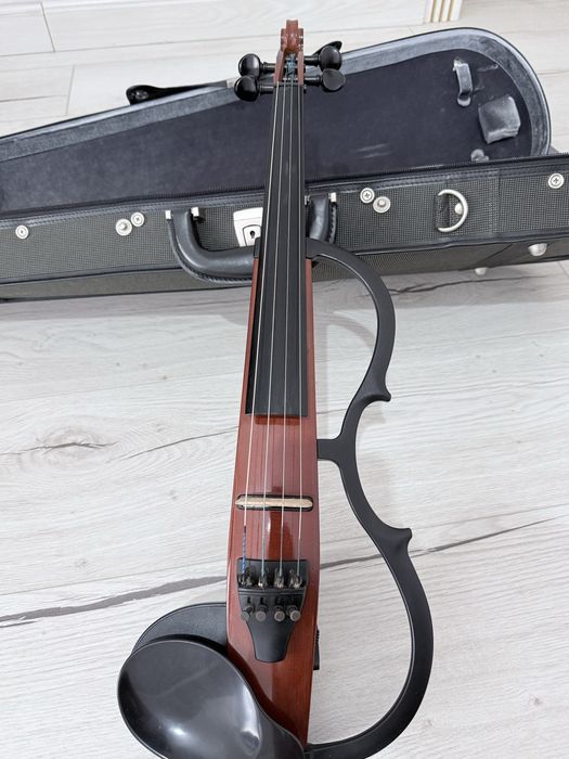 Skripka Yamaha 120 s