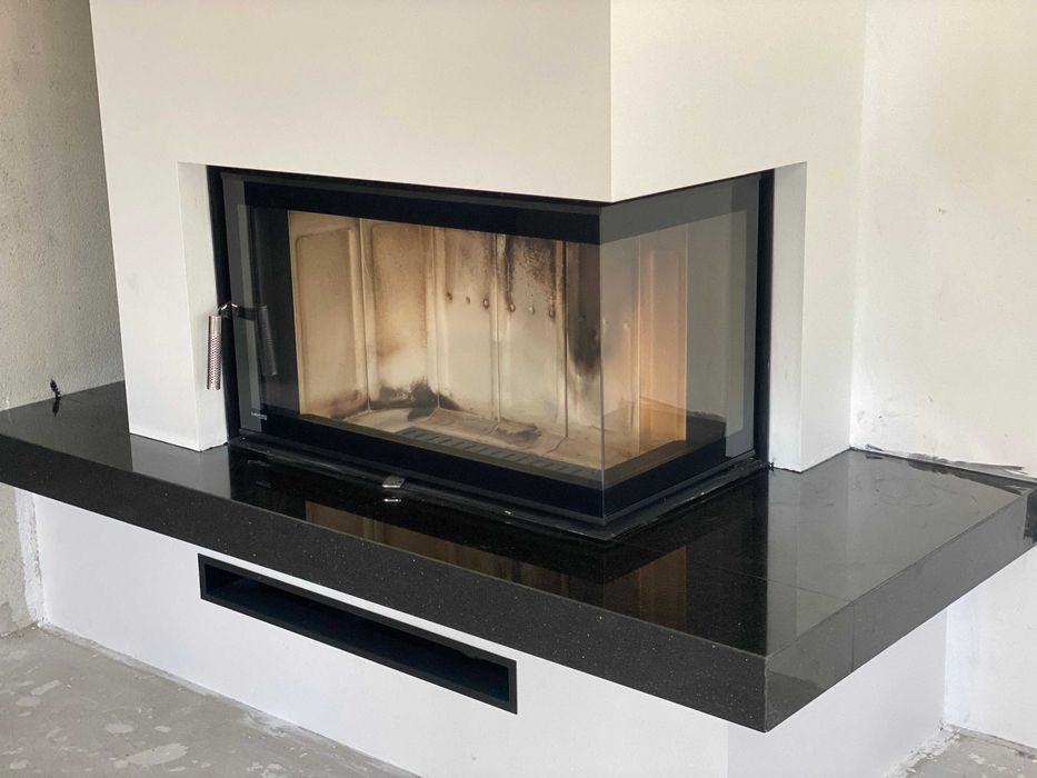 Granit (Black Galaxy) pentru imbracarea semineului