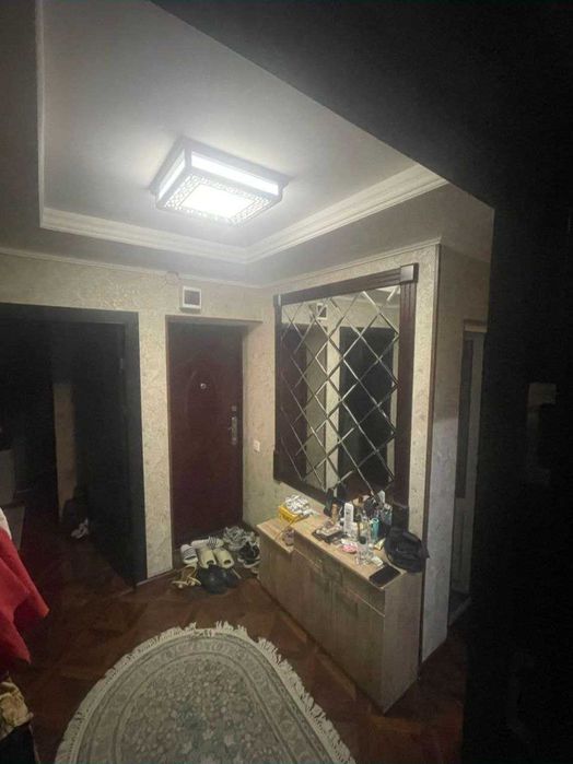 вогзал худудида 4 хоналик квартира сотувда