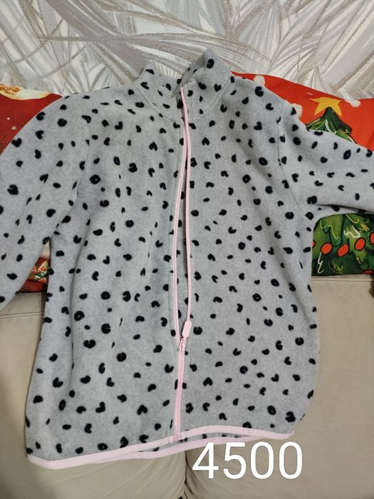 Продам новые толстовки на девочку