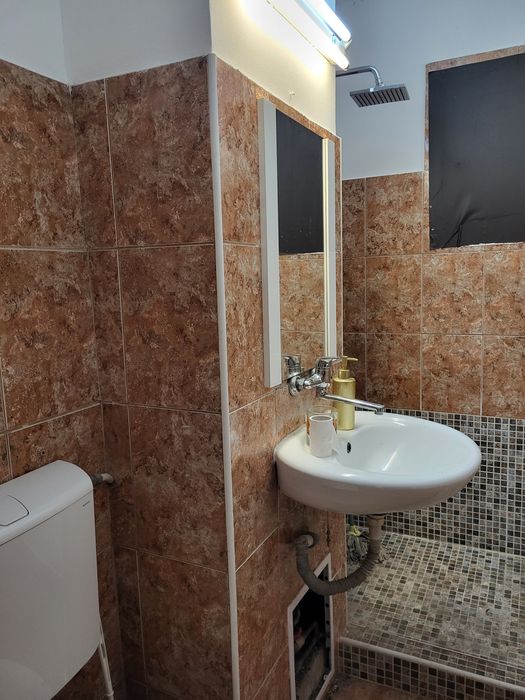 Închiriez  un spațiu comercial la parter de bloc în Târgu Mureș