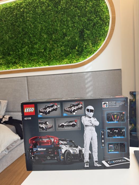 LEGO Technic App-Controlled Top Gear Rally Car 42109. Не е отваряно