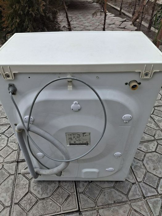 Продам стиральную машинку Samsung