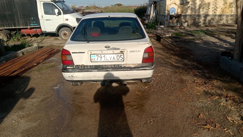 Продам Nissan примера 1994 года