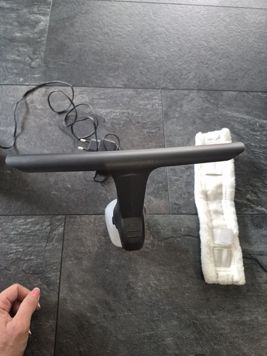 Уред за почистване на прозорци