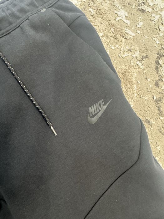 Продам спортивный костюм Nike