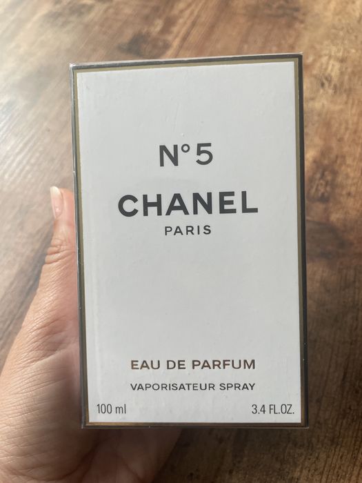 Женски парфюм Chanel 5.