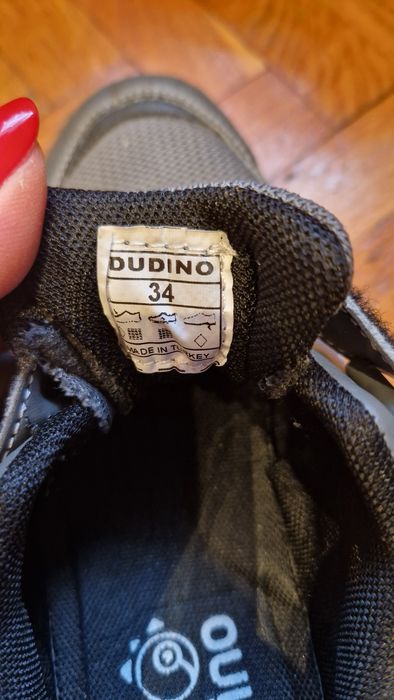 Обувки Батман номер 34 +подарък още едни