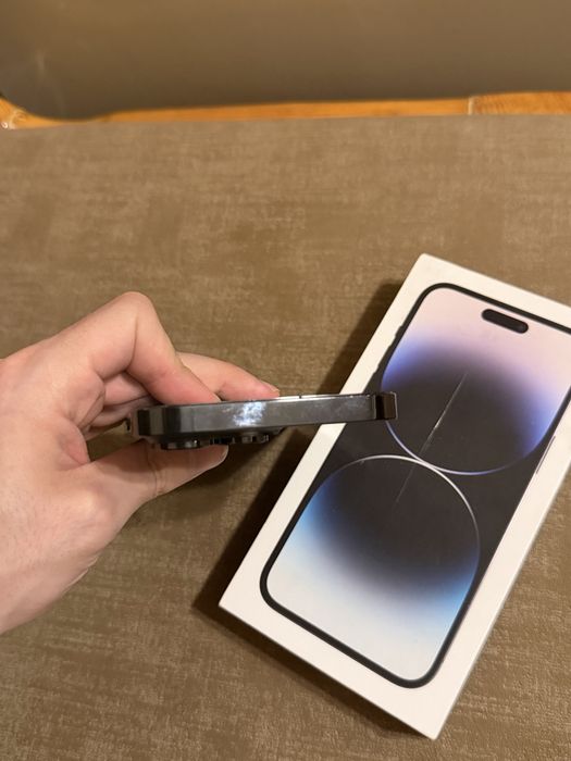 Продаю Iphone 14 pro max 256gb