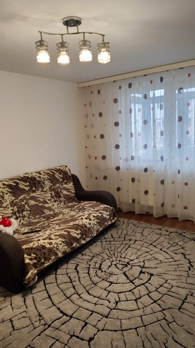 Închiriez apartament 2 camere