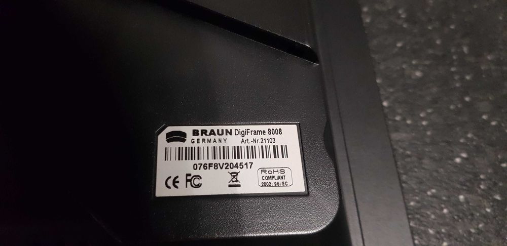 Продавам фото фрейм на марката Braun