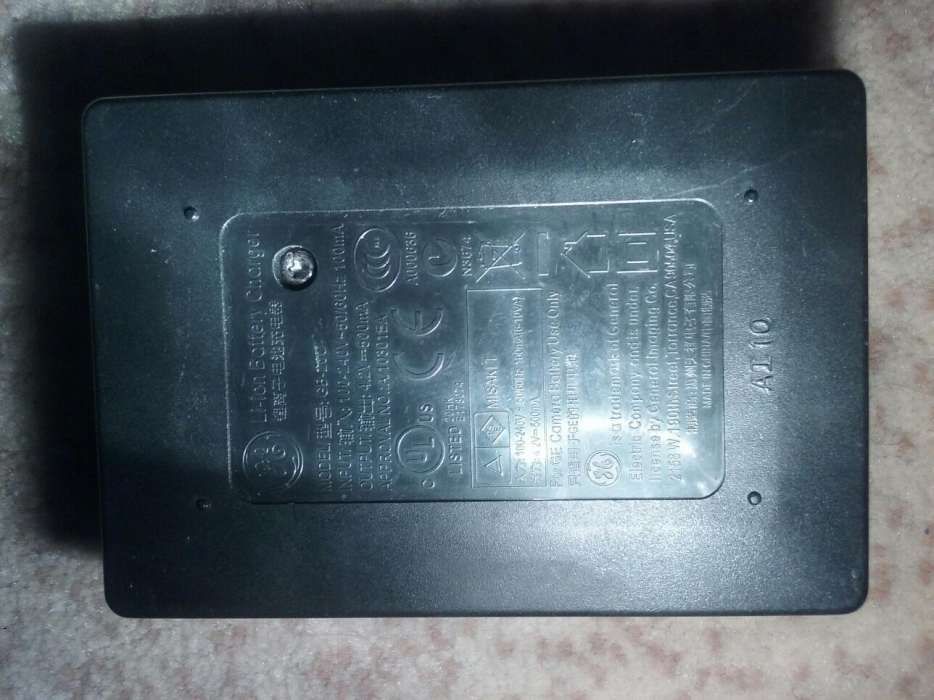 Incarcator acumulator