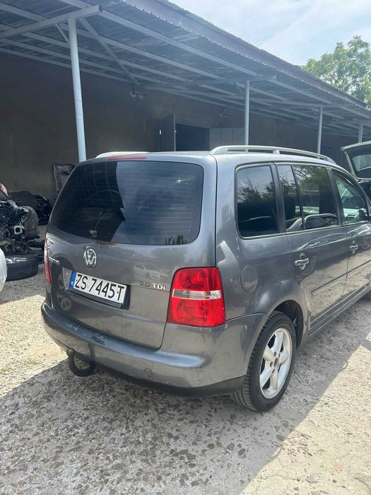 Volkswagen Touran 2.0TDI 140hp 05г na chasti Фолксваген Туран на части