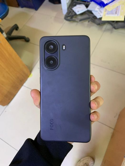 Продам Poco X7 Pro