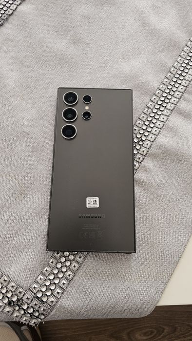 Vând Samsung Galaxy S24 Ultra