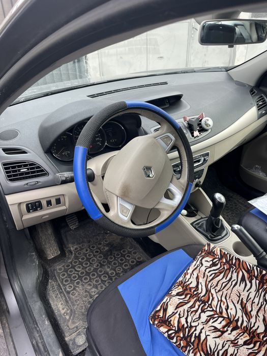 Renault fluence 2012