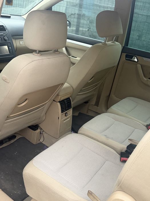 VOLKSWAGEN Touran 2005 — imagine 3