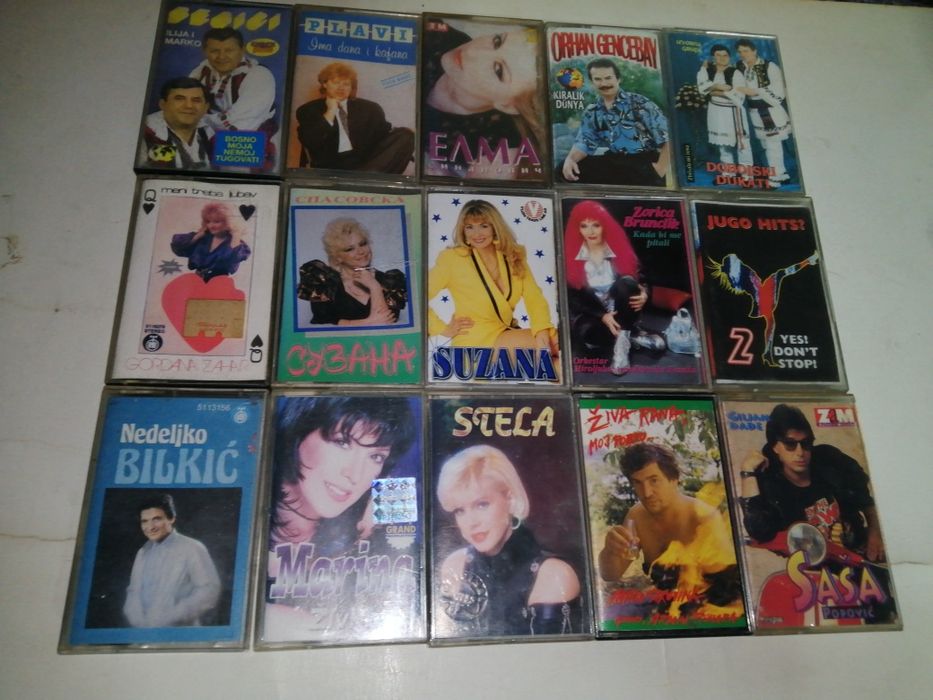 Продавам касети със сръбска и гръцка музика