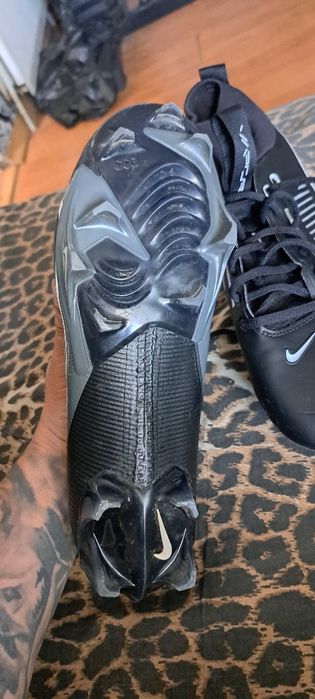 Футболни бутони найк