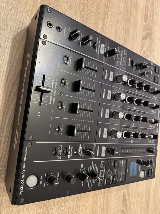 Mixer Pioneer DJM 900 Nexus 2