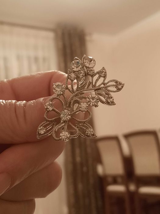 Продам ьидутерию, браслеты разные