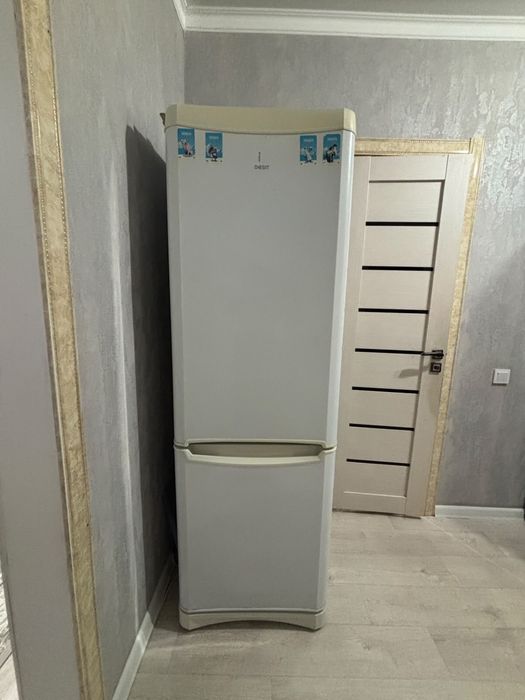 Продам холодильник б/у
