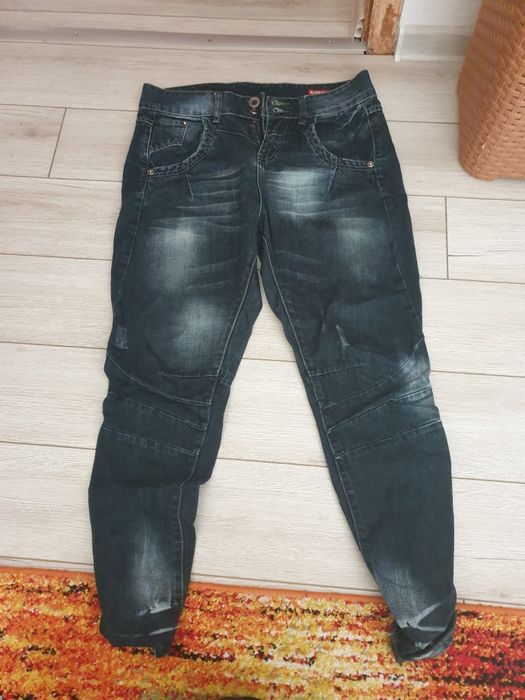 Страхотни и запазени дънки