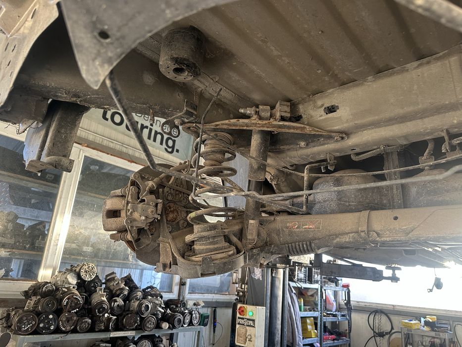 Заден мост за Ситроен Берлинго 2008-2015г.!