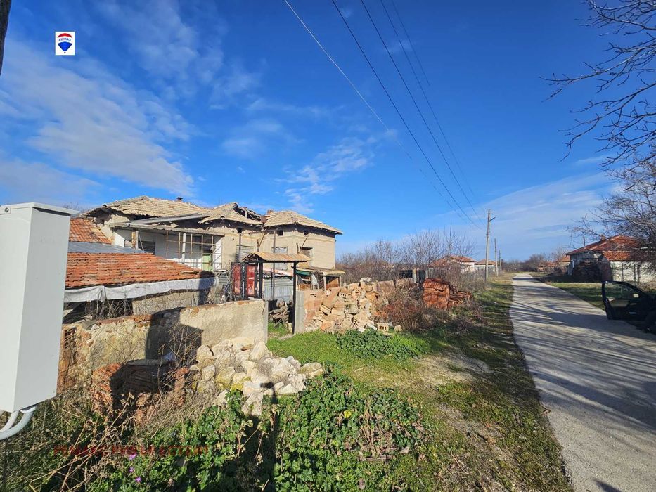 Продава се Къща в с. Савин, Област Разград - 84 кв.м за 60 €/кв.м - Снимка #2