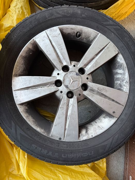 Джанти 17  за Бус Мерцедес усилени