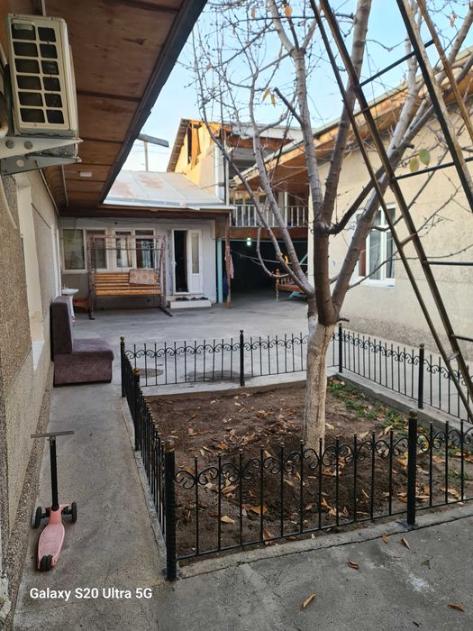 Яккасарой туманида ховли уй сотилади