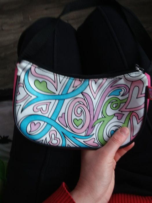 Gentuta fetite gradinita