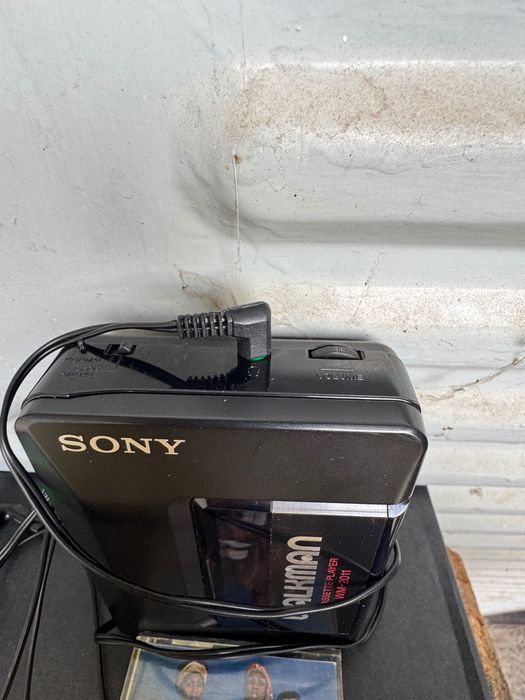 Диктофони и уокмени