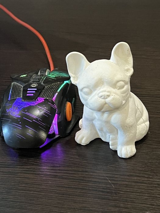 Декоративная статуэтка. Собачка бульдог