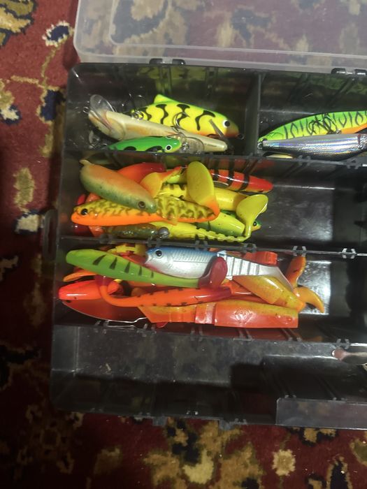 Trusa pescuit la spinning