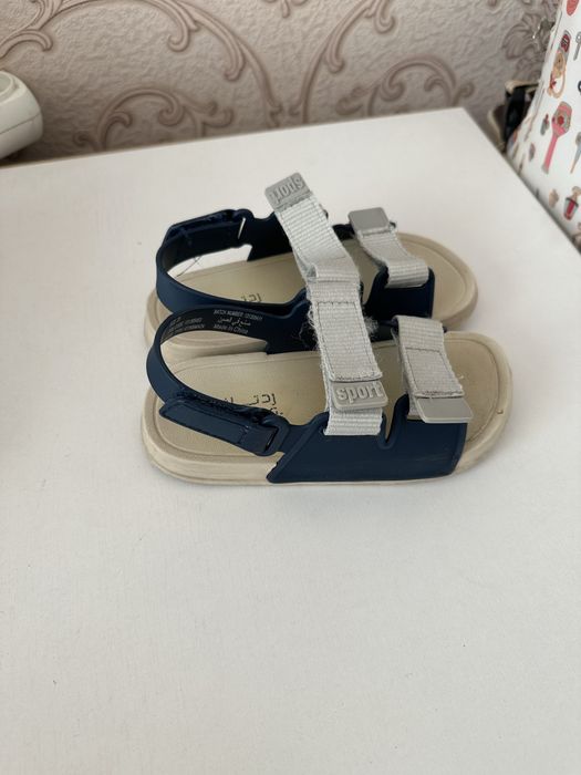 Детские сандалии Redtag 25 размер