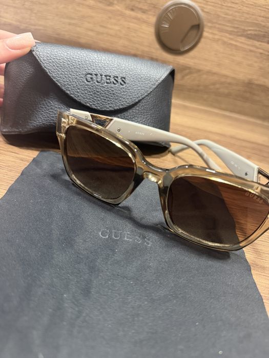 Оригинални слънчеви очила Guess