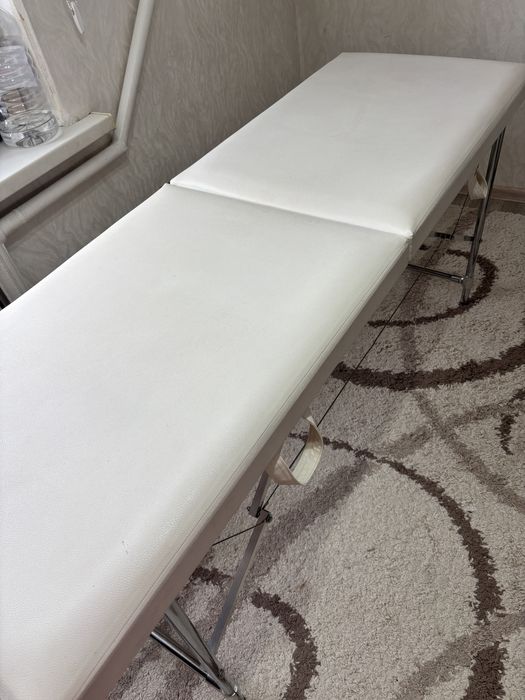 Кушетка для наращивания ресниц