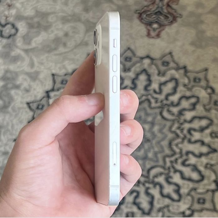 iphone 12 mini yaxwi holatda ochlmagan radnoy hamasi