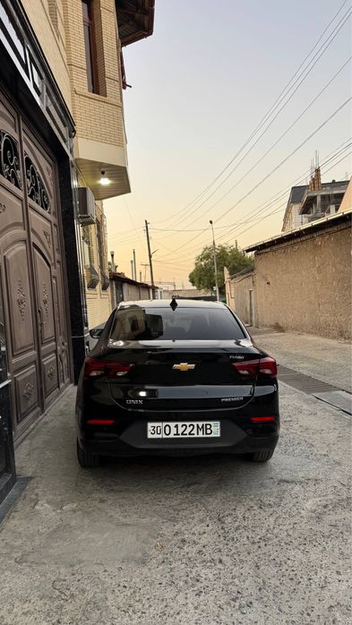 Chevrolet Onix primer plus full 2025