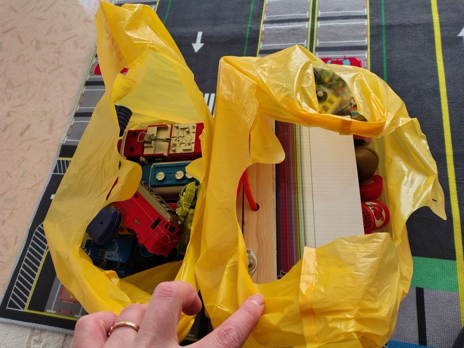 Продам игрушки на мальчика от 1года до 5 лет