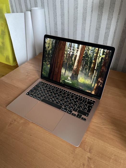 MacBook Air M1 8ГБ/256ГБ
