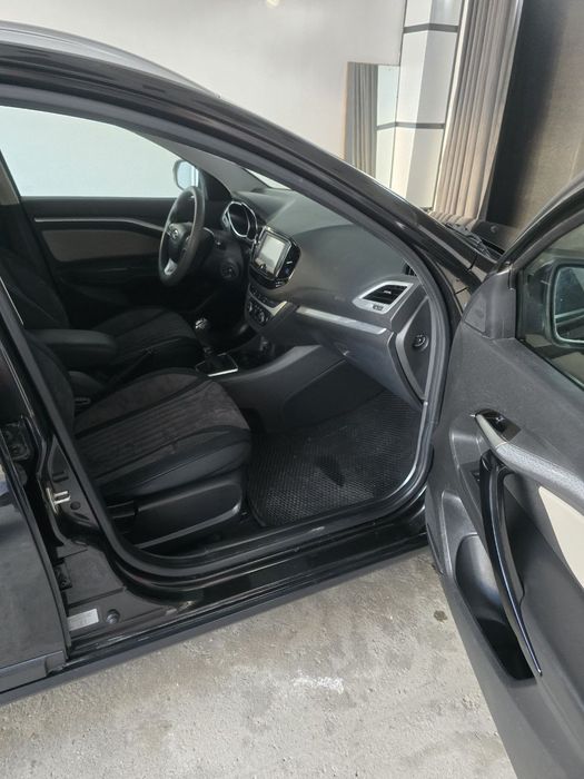 Лада Веста СВ Кросс