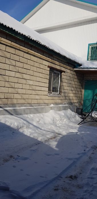 Продам двухэтажный дом