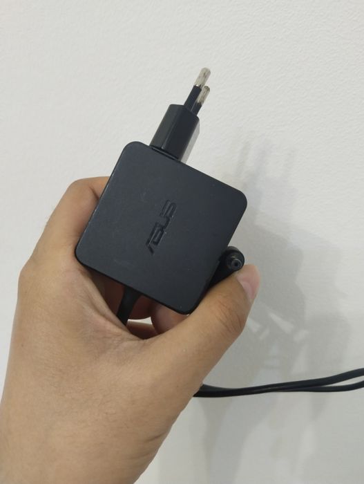 Зарядка для ноутбука Asus