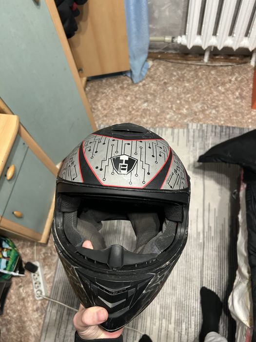 Шлем 5000 срочно