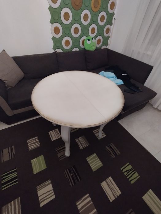 Красива холна маса