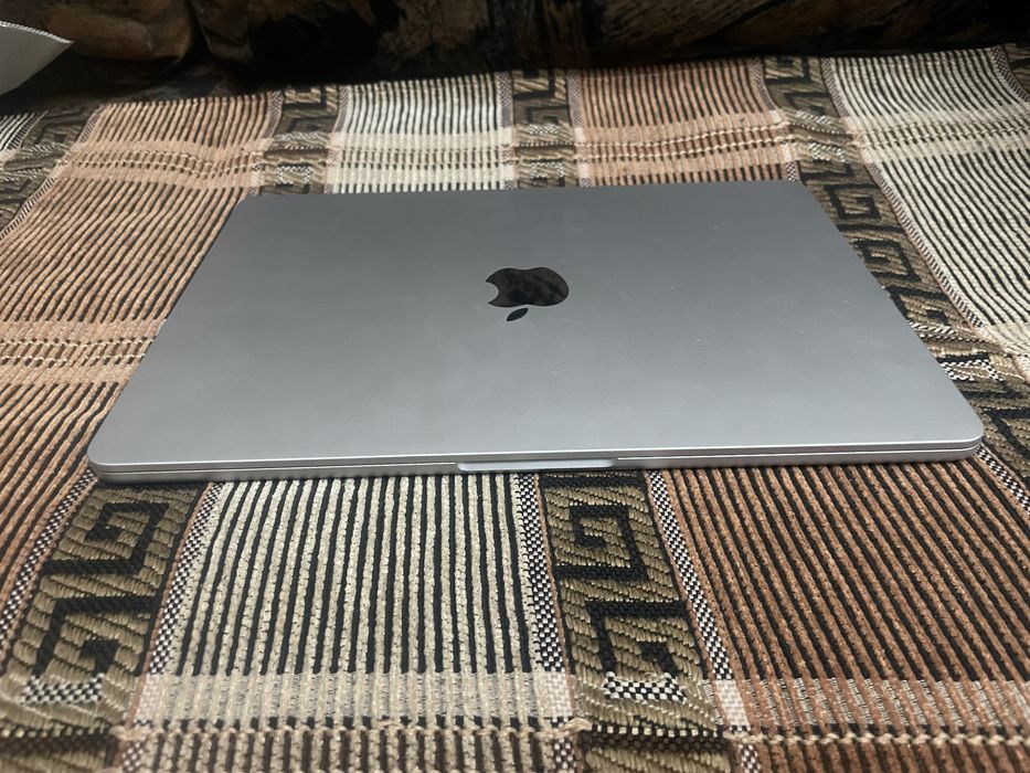 Macbook air m4 16/256